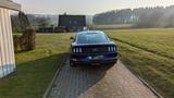 Ford Mustang 5.0 Ti-VCT V8 GT  1 .Hand  - blaue Ford Mustang