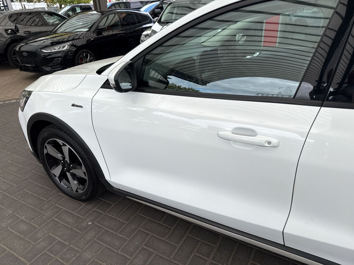 Fahrzeugabbildung Ford Focus Turnier Active X B&O Kamera Winterpaket