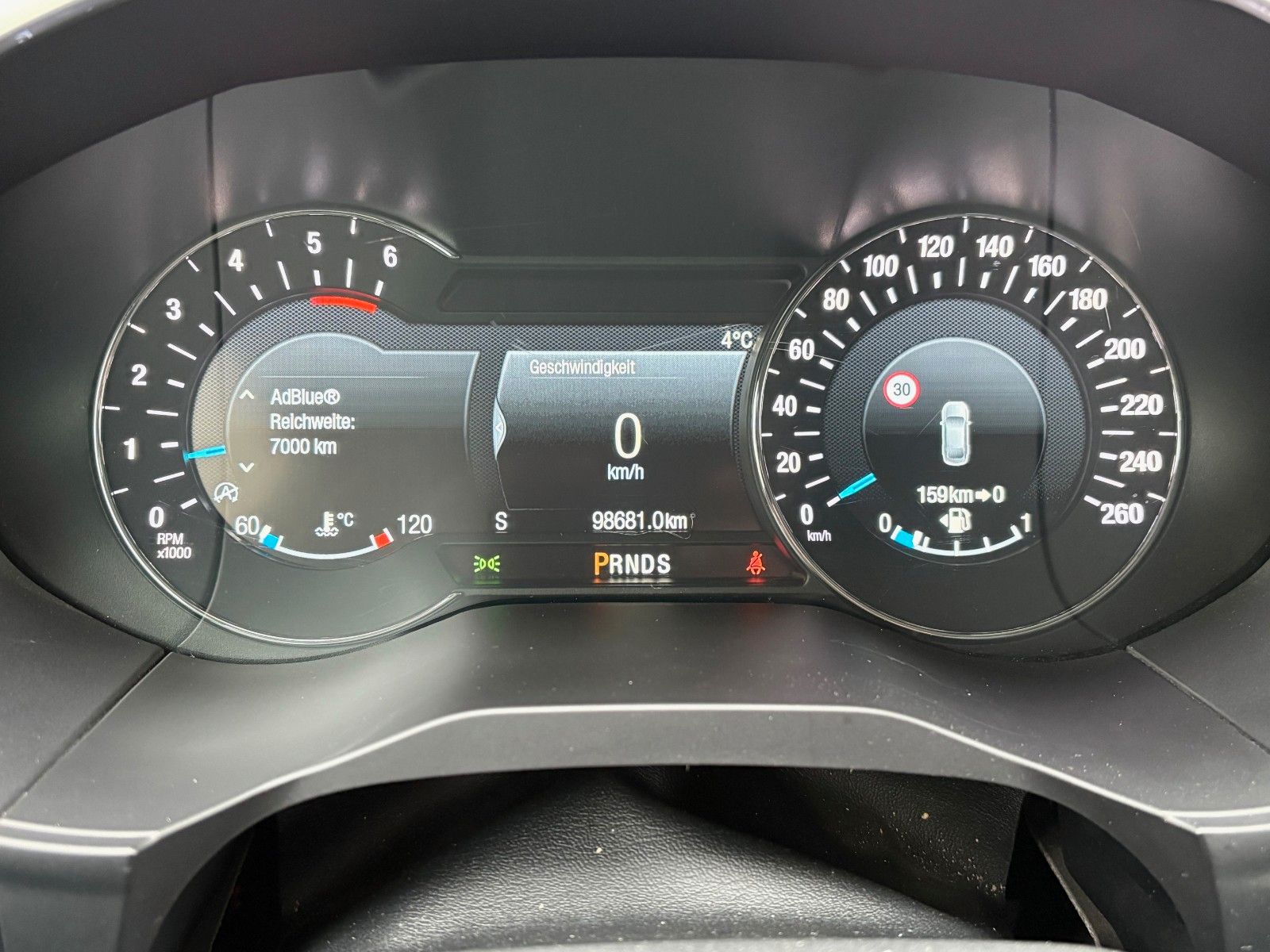 Fahrzeugabbildung Ford S-MAX 2.0 TITANIUM Aut. Navi LED 7-SITZER SPORTS