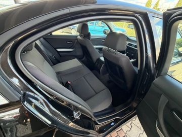 BMW 318 - 9