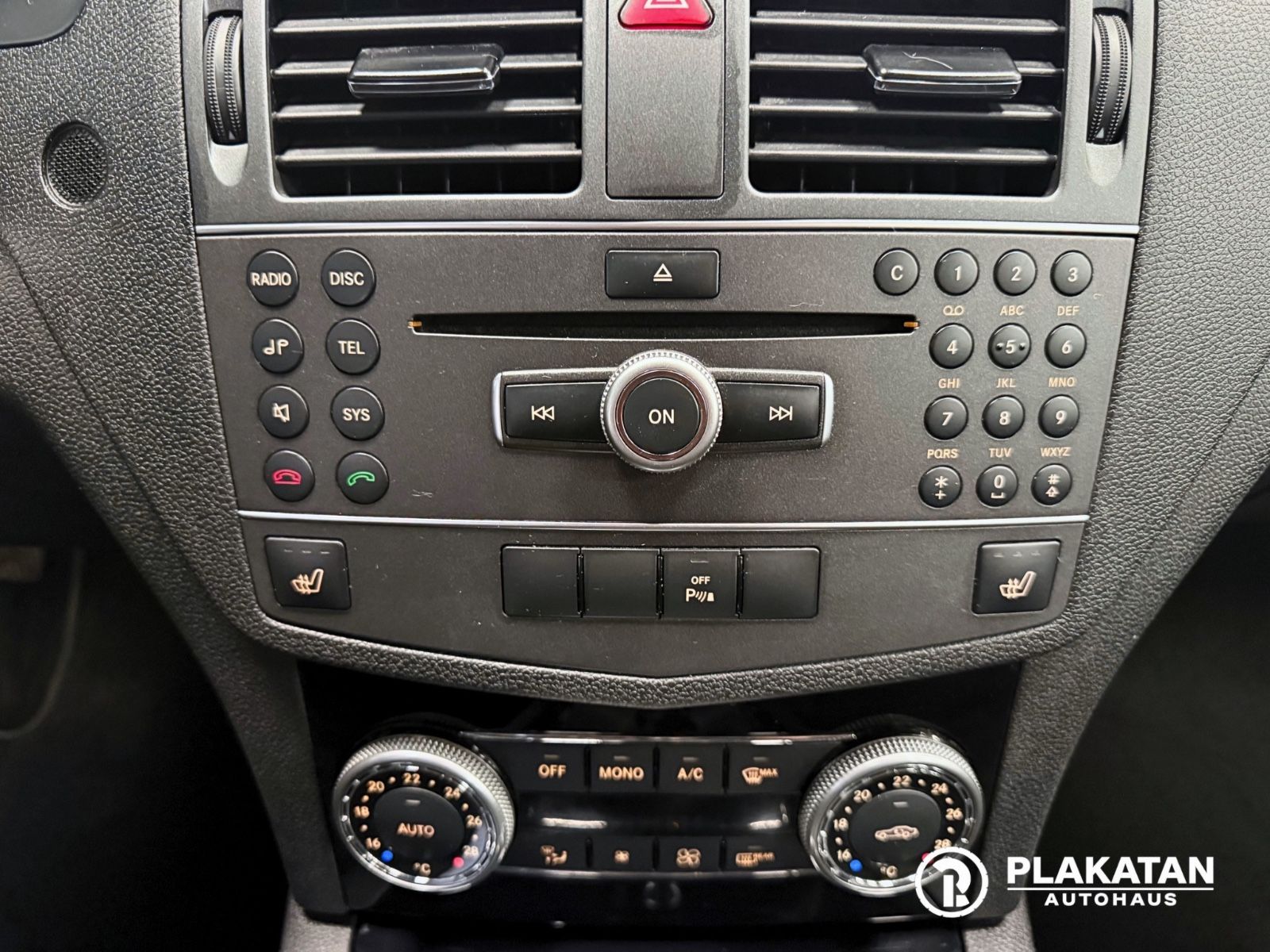 Fahrzeugabbildung Mercedes-Benz C 180 CDI T-Model Bi-Xenon AHK MB-Service EXPORT