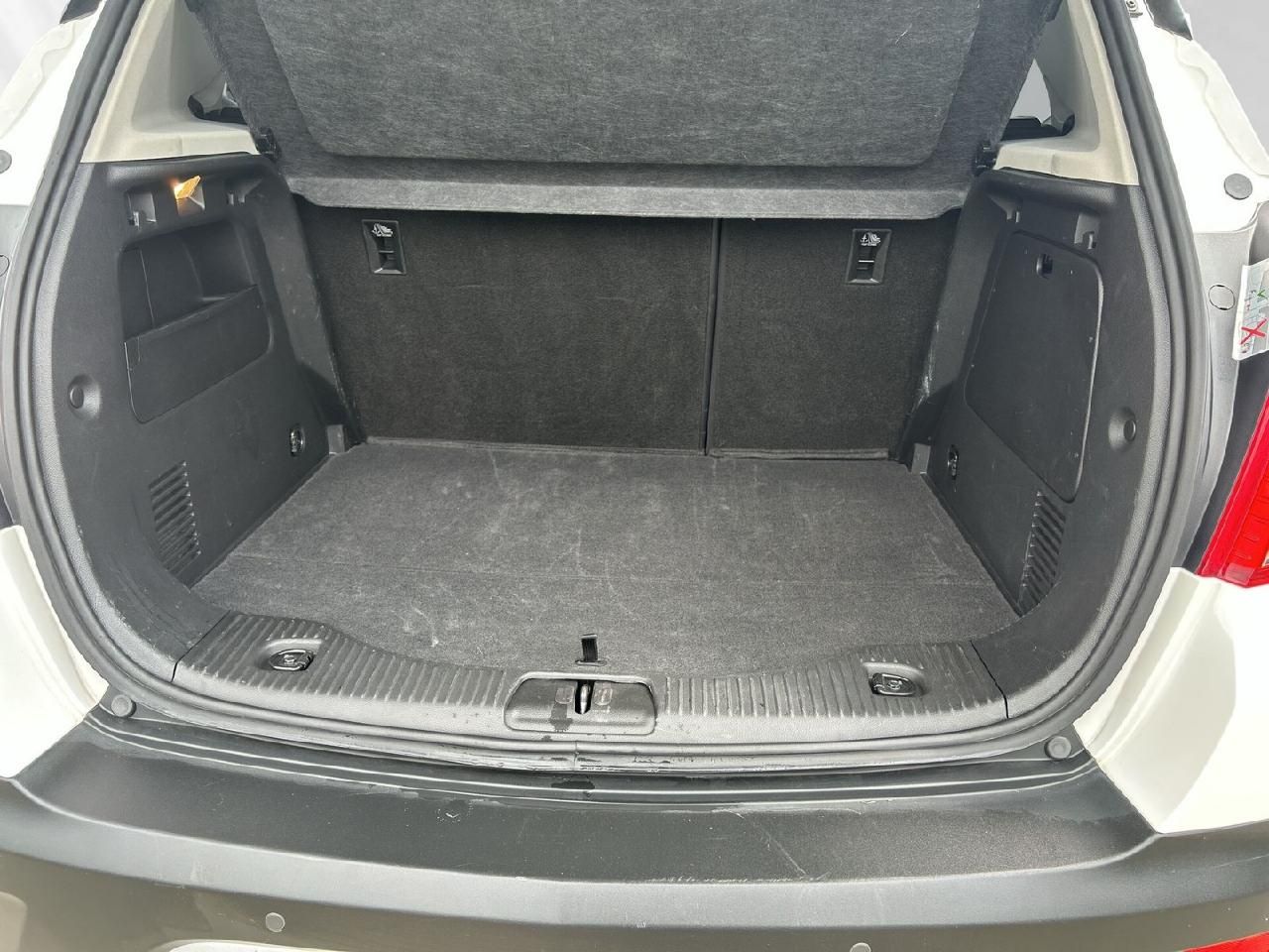 Fahrzeugabbildung Opel Mokka Innovation, Automatik, AHK