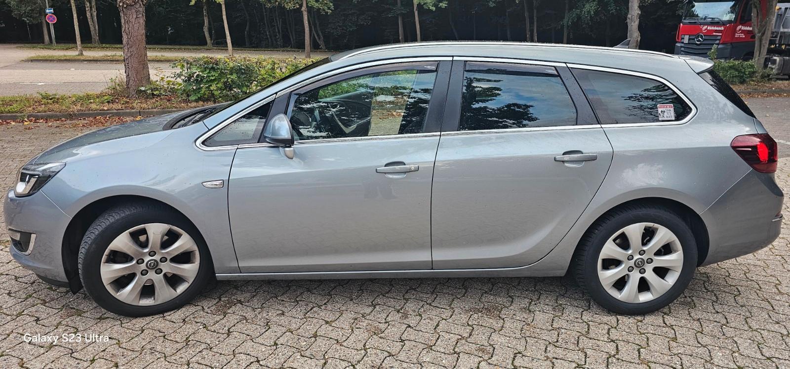 Opel Astra 2014 — photo 6
