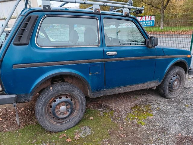 Lada Niva TÜV bis 03,2026