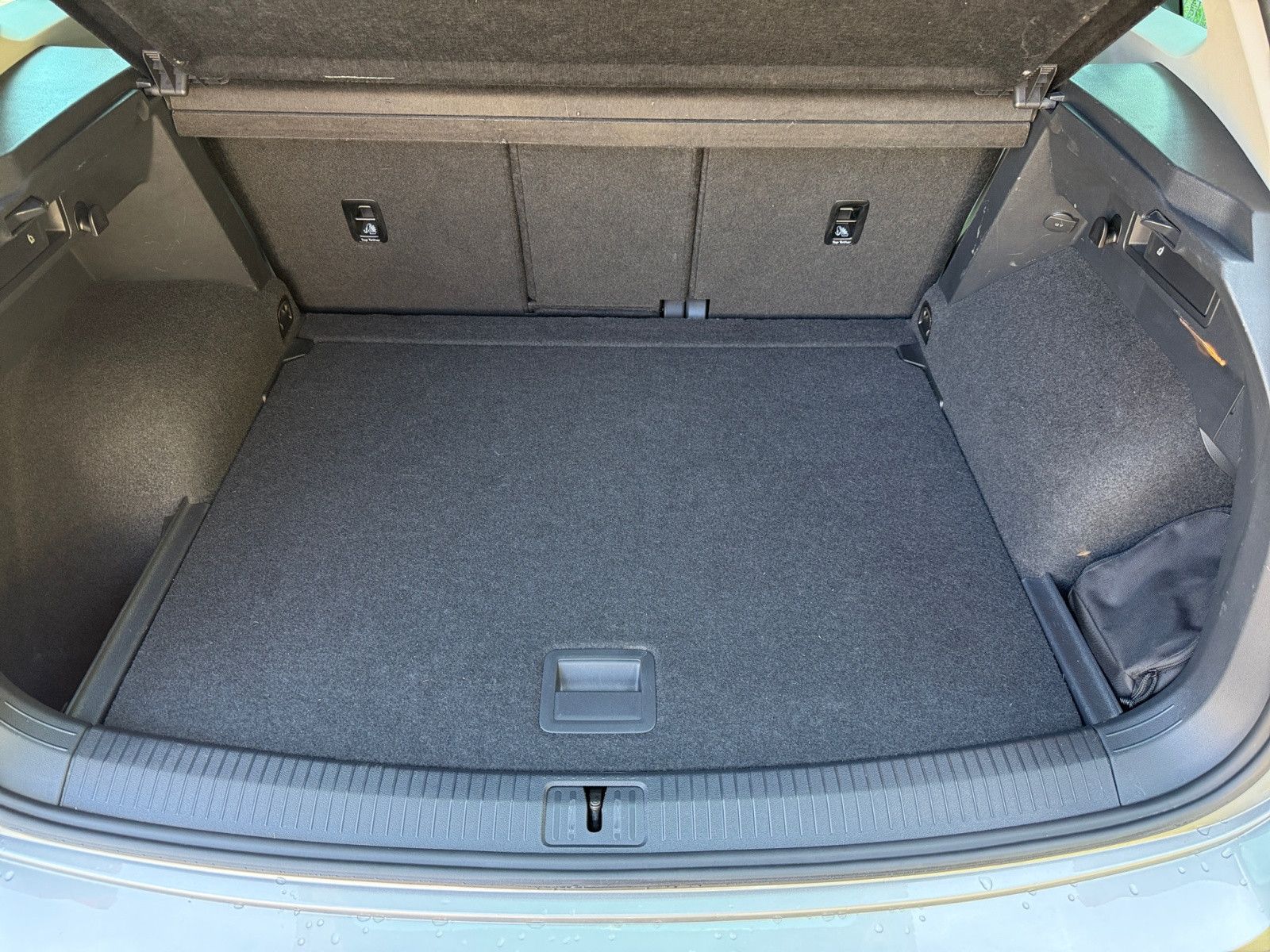 Tiguan 2,0 TSI Highline 4x4 Navi LED AHK