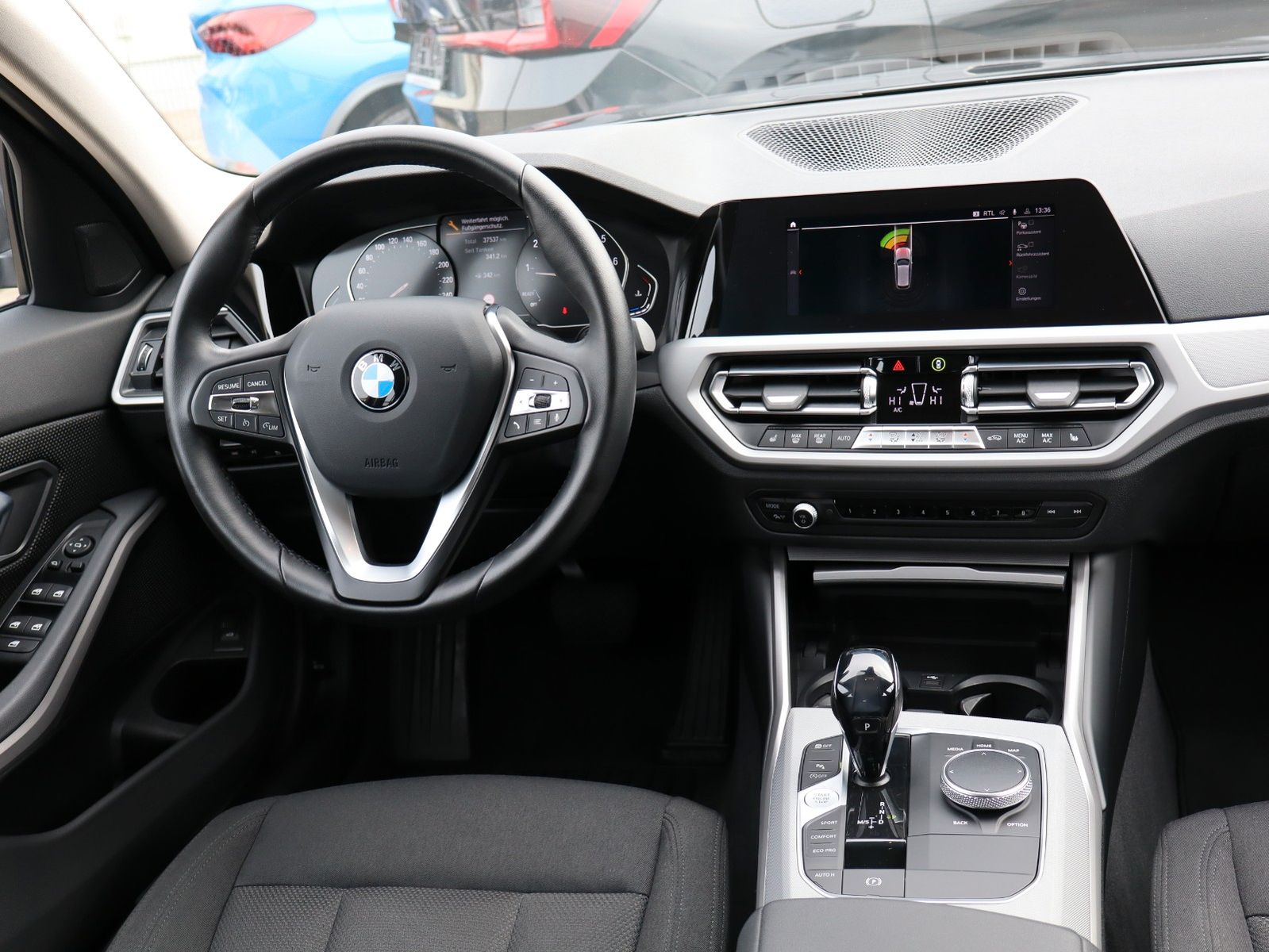 BMW 318i Touring Advantage Auto foto 12