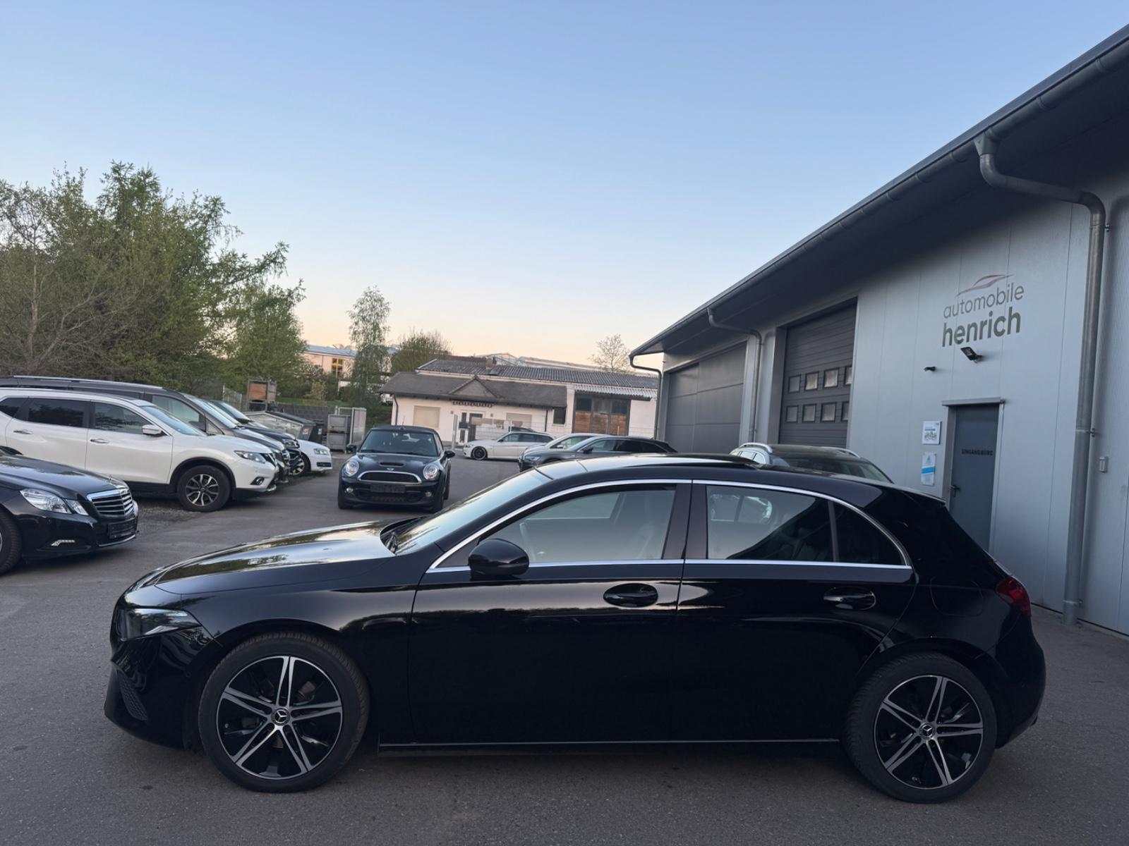 Mercedes-Benz A 180 d Automatik, Pano