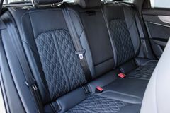 AUDI A6 Avant 45 TFSI quattro S LINE/ MATRIX LED/ B&O AUDI A6 Avant 45 TFSI quattro S LINE/ MATRIX LED/ B&O