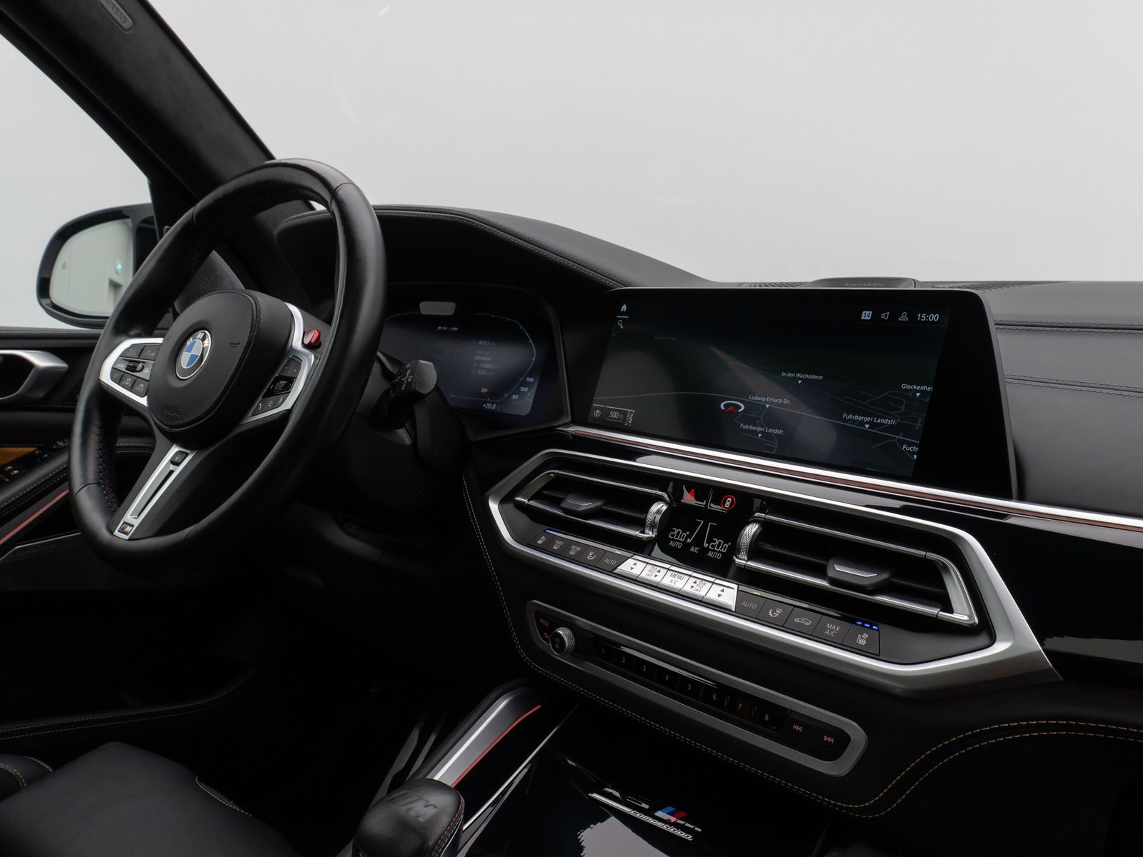 Fahrzeugabbildung BMW X5 M  Competition Panorama Laser 360°B&W SoftCL