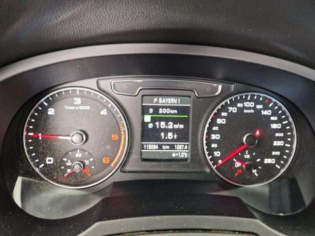 Fahrzeugabbildung Audi Q3 design 2.0TDI quattro AHK Pano Leder 18"