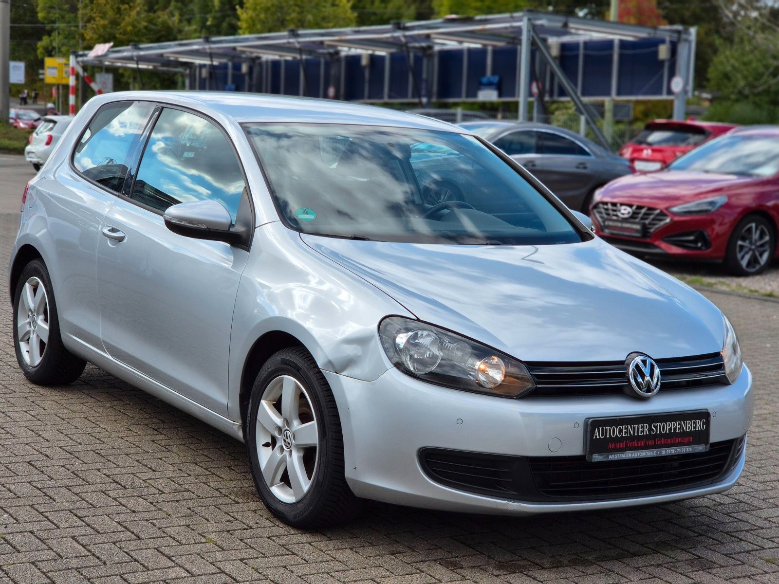 Volkswagen Golf - 1
