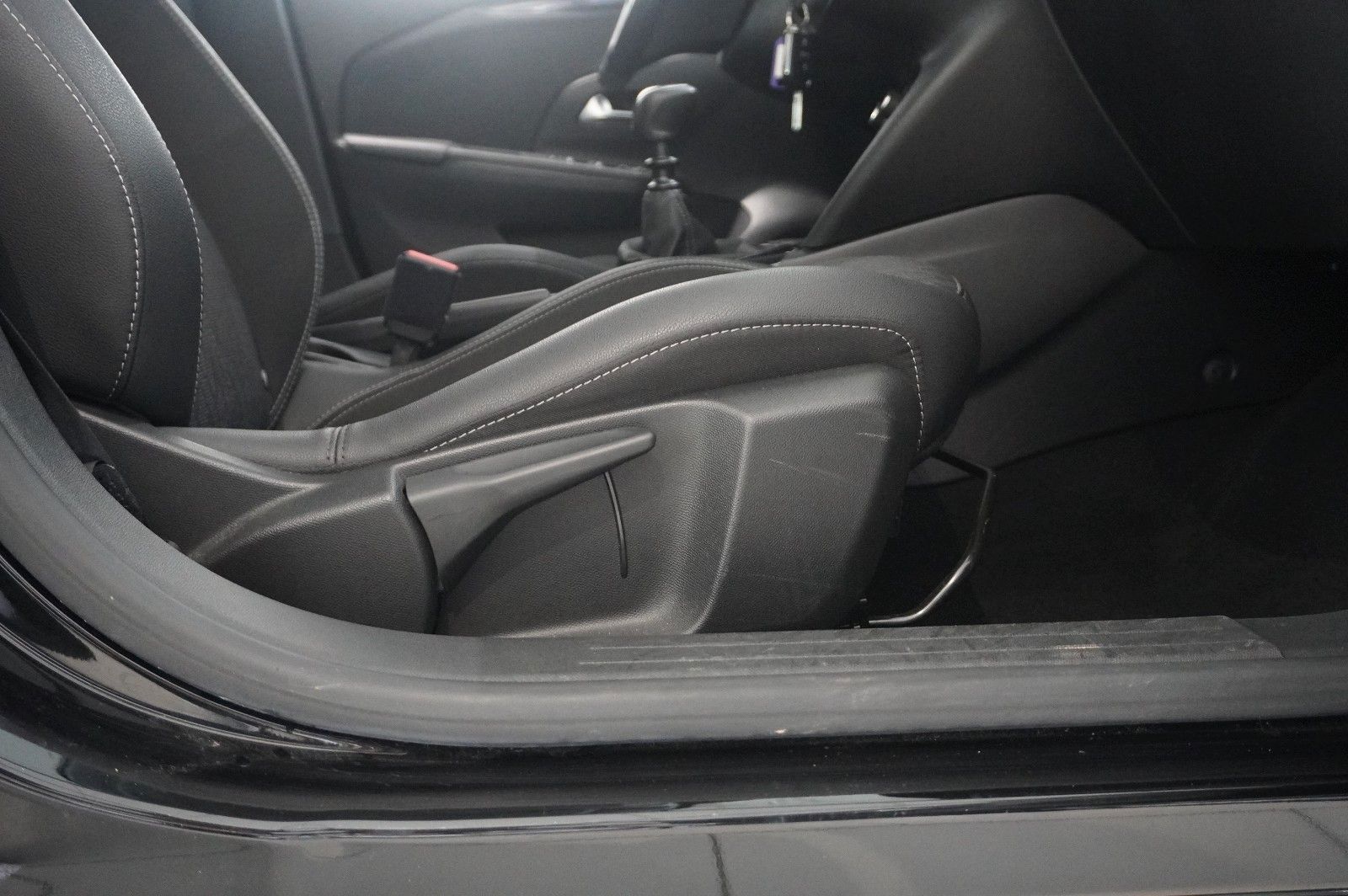 Fahrzeugabbildung Opel Corsa F 1.5D ELEGANCE NAVI/LED/KAMERA/SH/VIRTU.