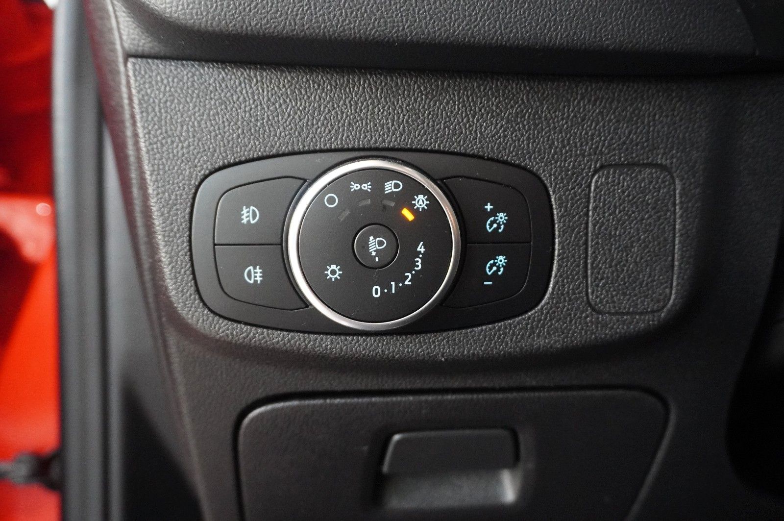 Fahrzeugabbildung Ford Focus 1,0 ST LINE SPORT NAVI/LED/KAMERA/PANO./SH