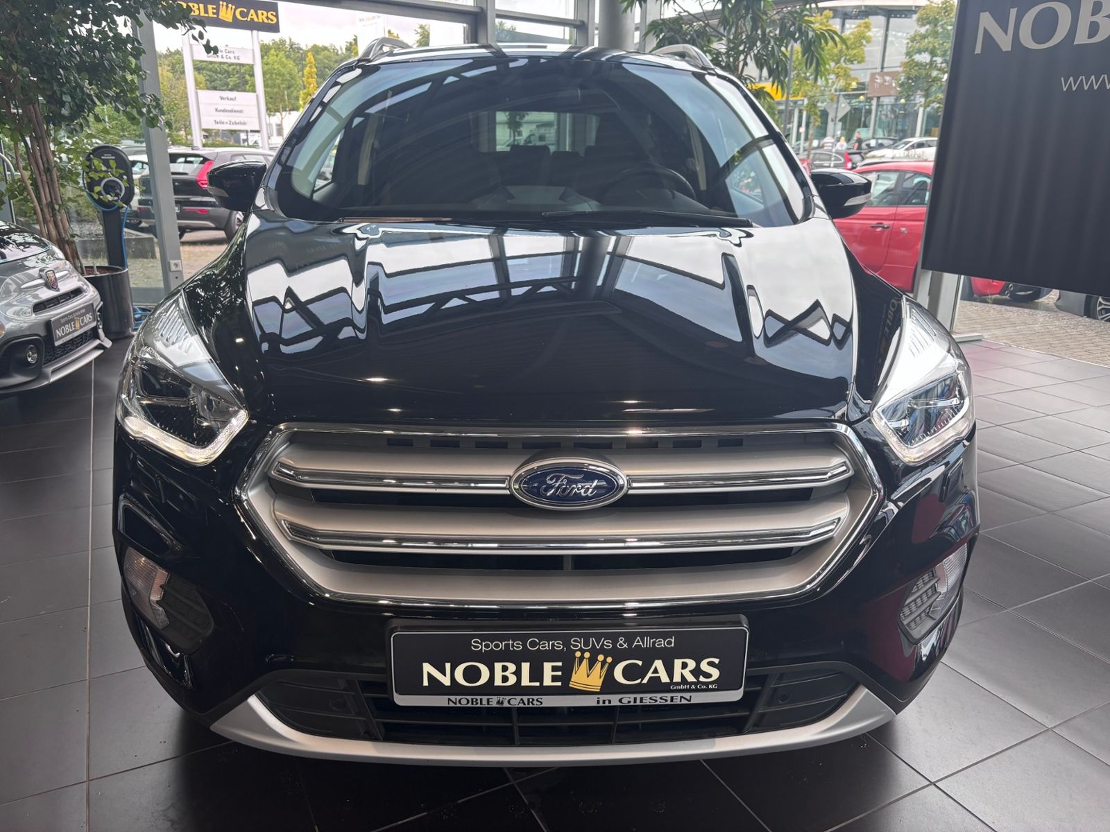 Fahrzeugabbildung Ford Kuga Titanium Allrad AHK XENON NAVI