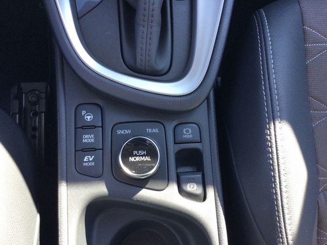 Yaris Cross 1.5 Hybrid AWD-i Adventure