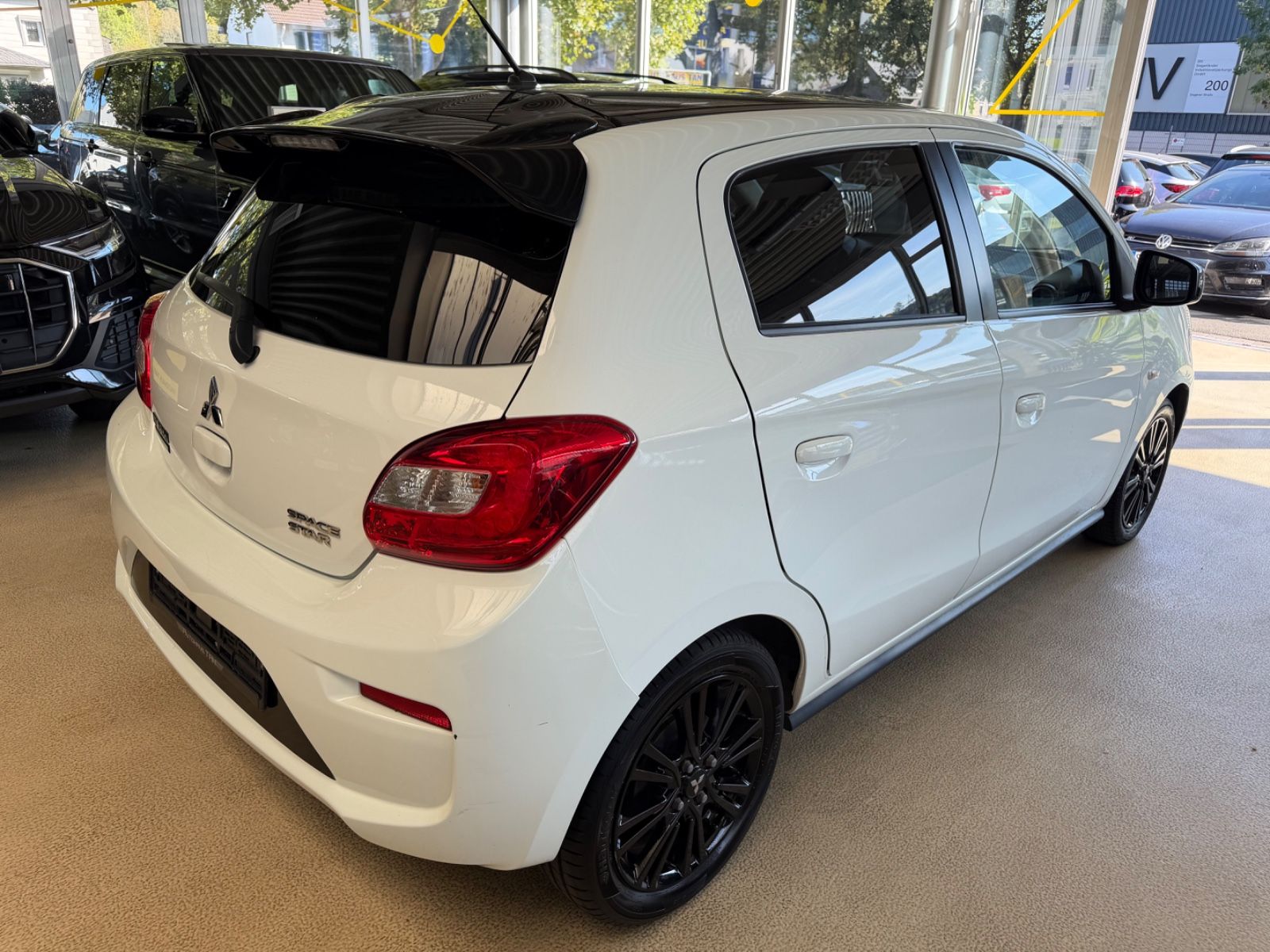 Fahrzeugabbildung Mitsubishi Space Star Diamant Edition+