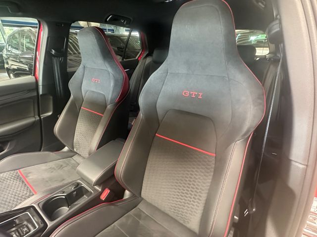 Golf GTI VIII Clubsport Navi Matrix LED Kamera D