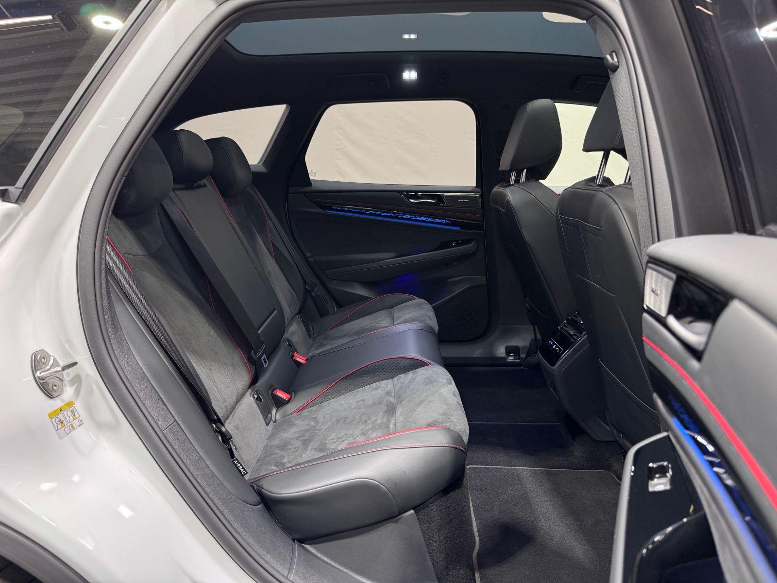 Volkswagen ID.7 Tourer GTX | MATRIX NAVI PANO HARMAN AHK