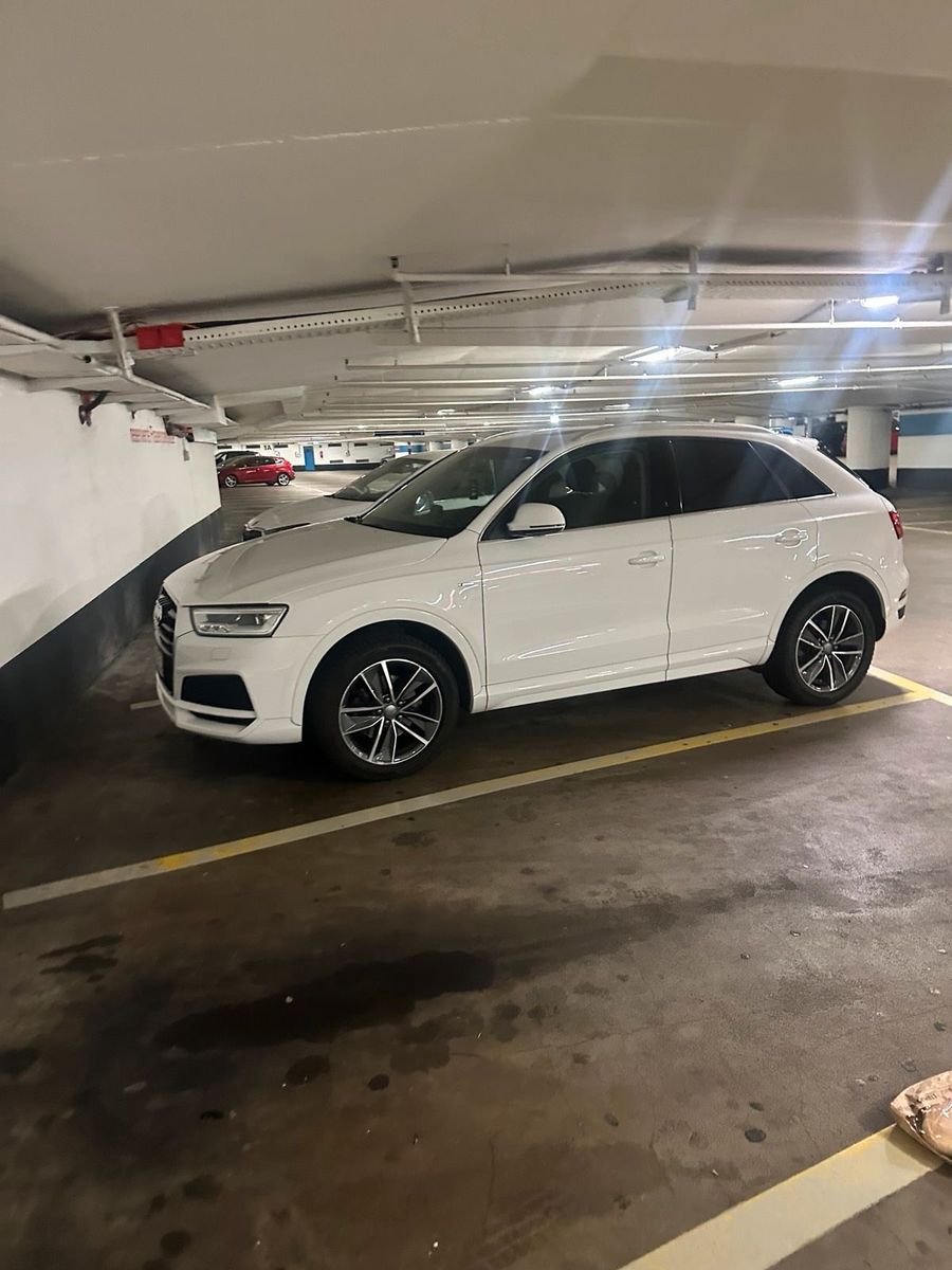AUDI Audi Q3 2.0 TDI 150 PS