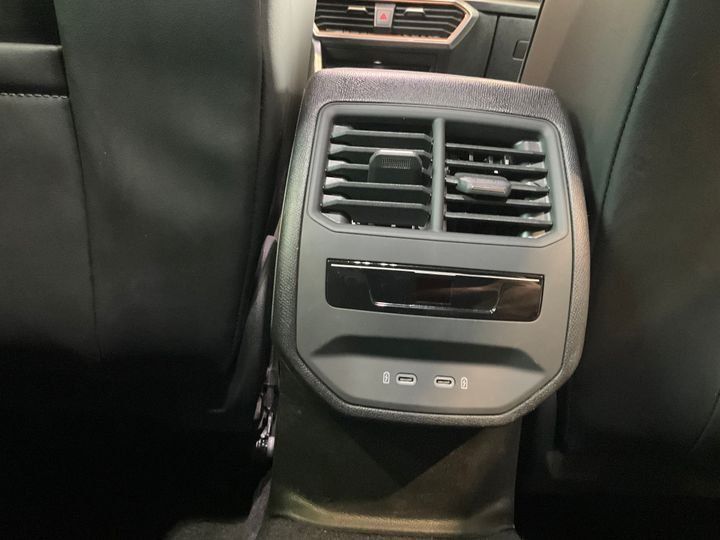 Fahrzeugabbildung CUPRA Formentor TSI DSG *Cam*LED*PDC*Sitzhzg*App-Conn*