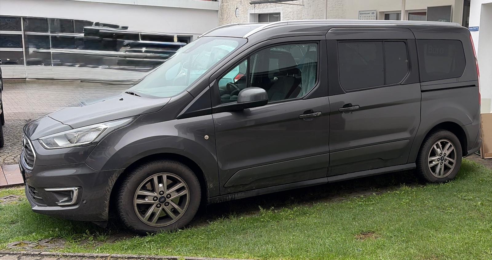 Ford Grand Tourneo Connect Titanium AHK Navi Panorama