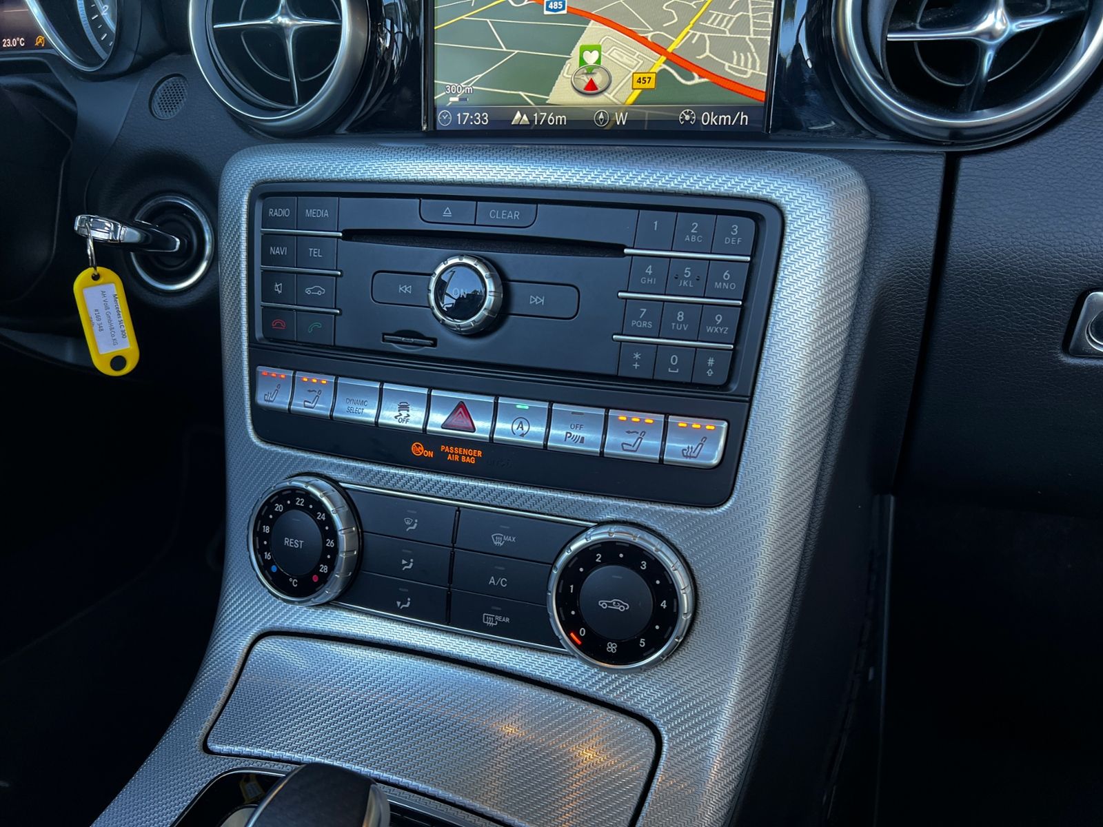 Fahrzeugabbildung Mercedes-Benz SLC 300 Final Edition H/K AMG LED NAVI ALU