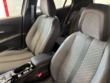 Peugeot 2008 - 10