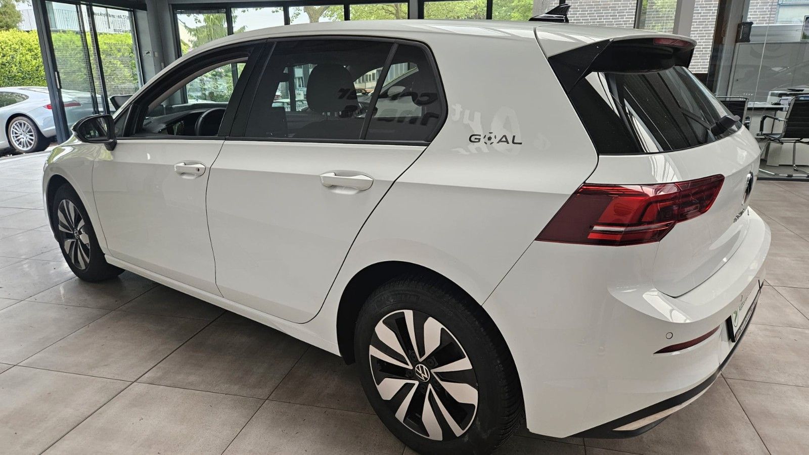 Volkswagen Golf VIII Lim 1.5 eTSI Goal DSG Navi DiscoverPRO foto 8