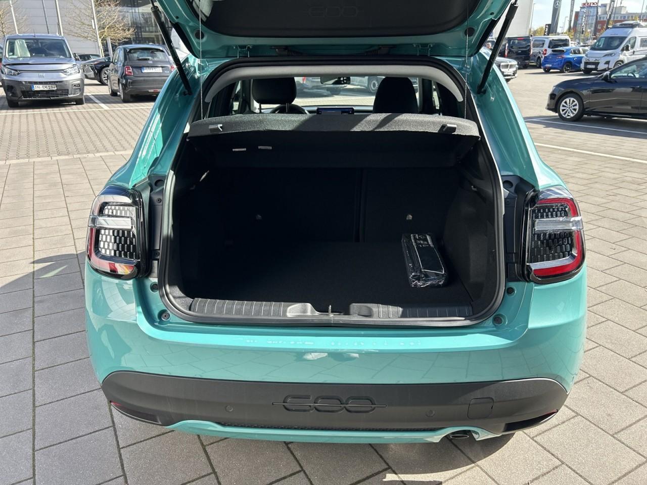 Fiat 600 Hybrid Business Edition