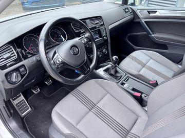 Volkswagen Golf - 7
