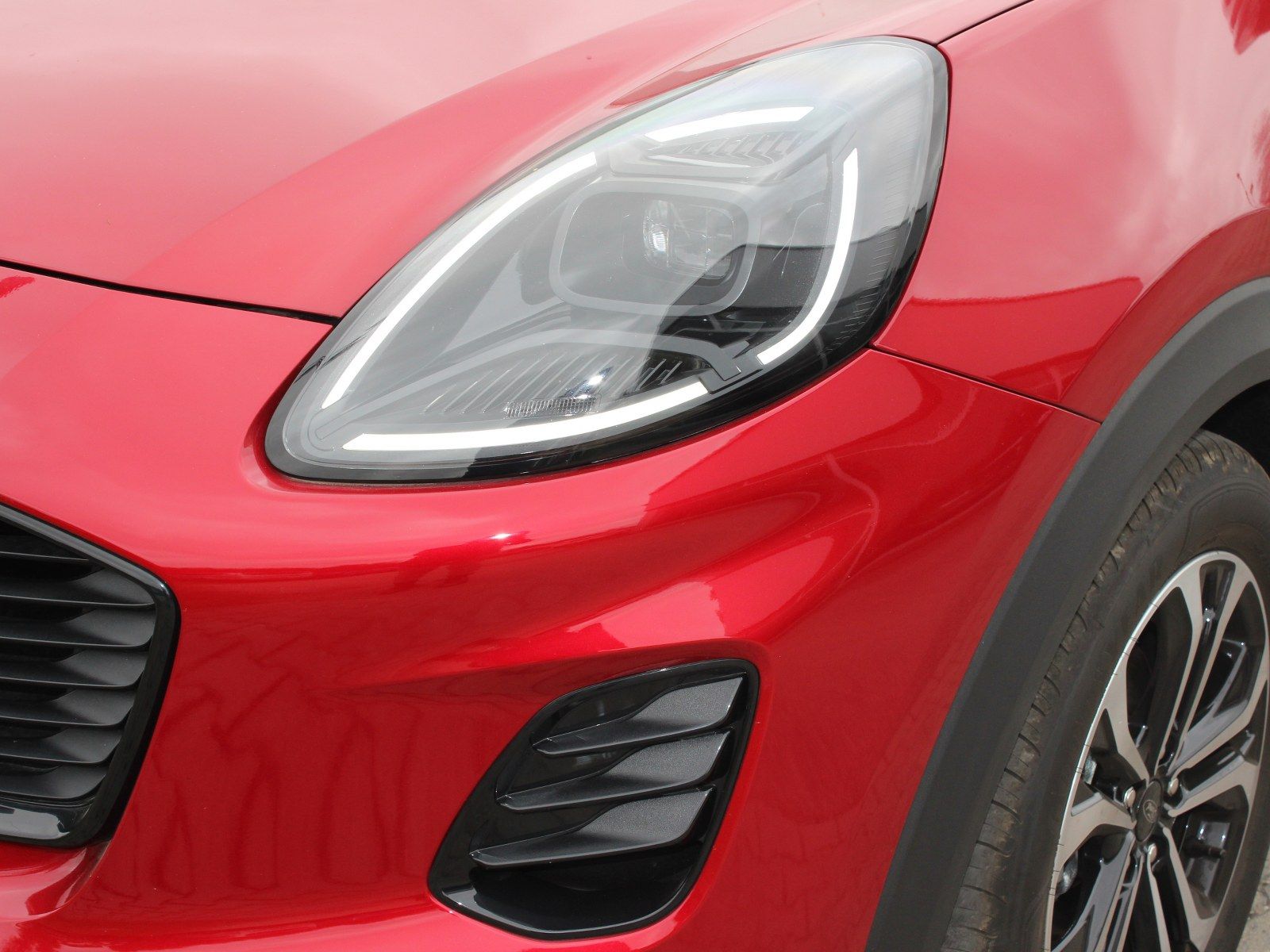 Fahrzeugabbildung Ford Puma Titanium 1,0 EcoBoost