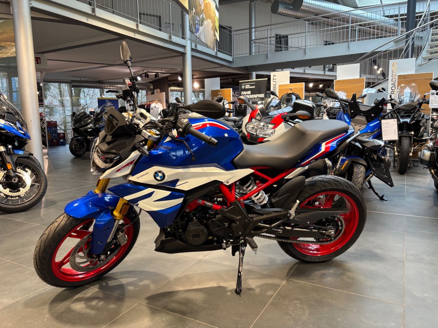 Fahrzeugabbildung BMW G 310 R Style Sport
