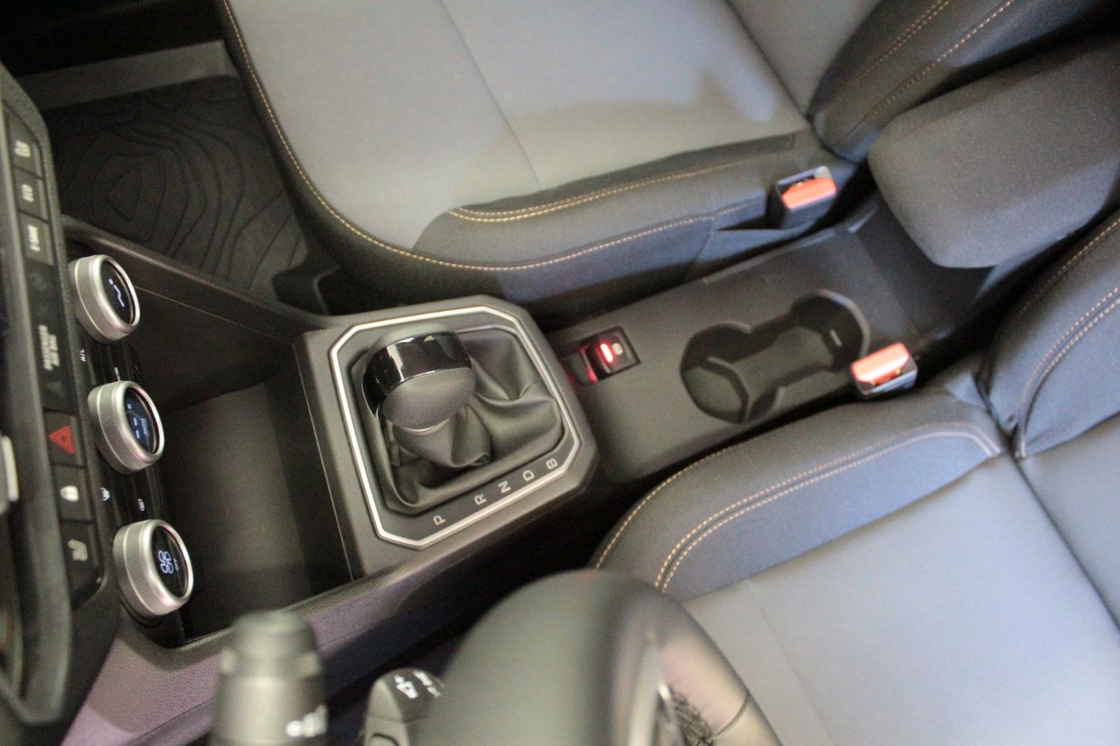 Fahrzeugabbildung Dacia Jogger Hybrid 140 Extreme 5-Sitzer*Winterpaket*