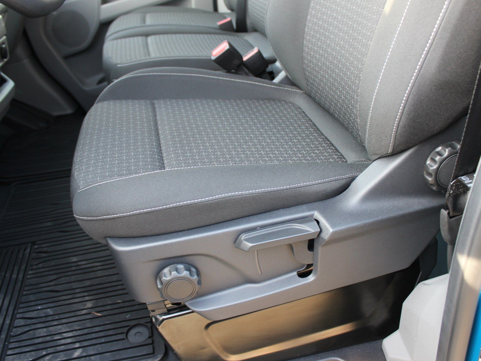 Fahrzeugabbildung Ford Transit Custom E 340 L1 RWD Trend