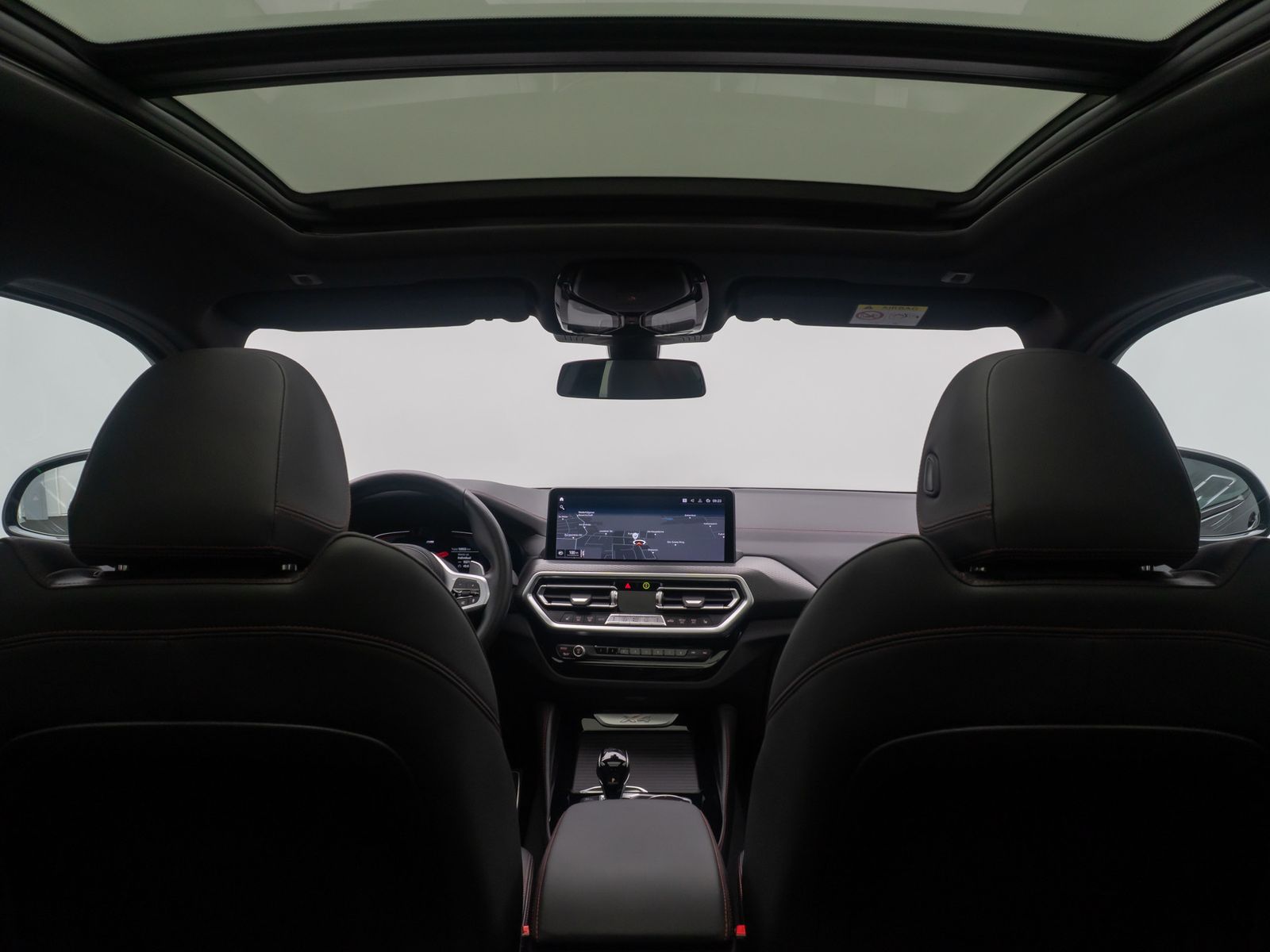 Fahrzeugabbildung BMW X4 xD20d M Sport Panorama HUD H/K DAB Laser AHK