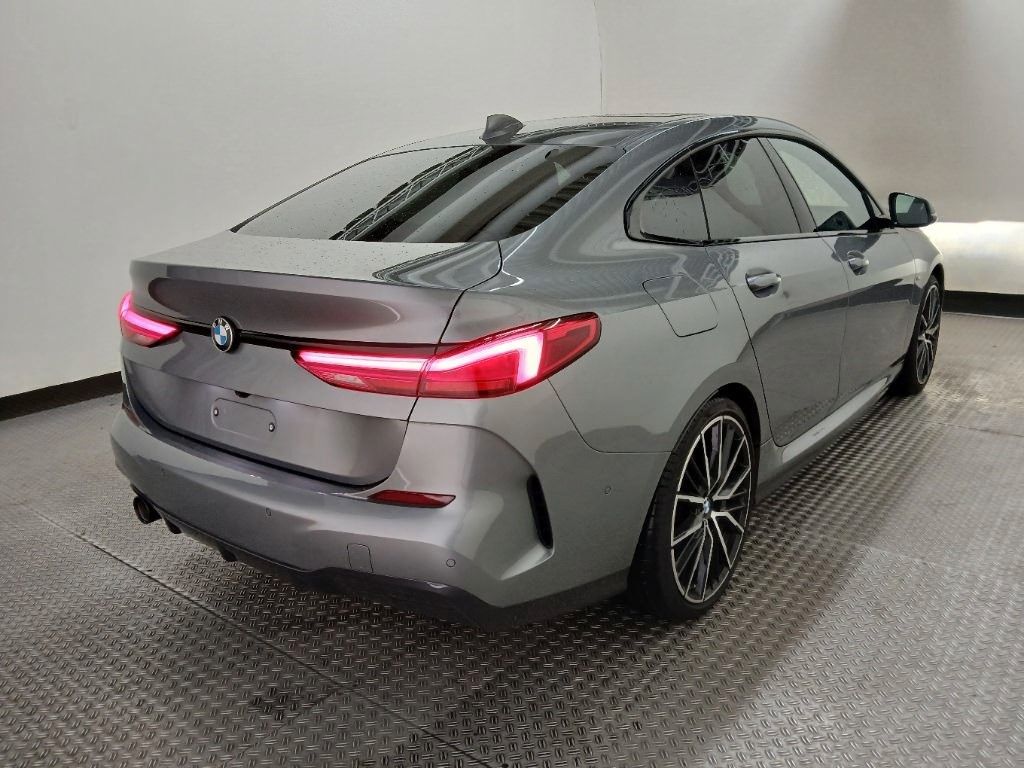 Fahrzeugabbildung BMW 218 i M Sport Gran Coupé HuD Pano Schale ACC