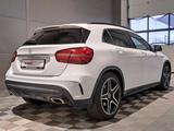 Mercedes-Benz GLA 220 4Matic°AMG Line°360°LED°Pano°TWA°AHK°Nav - Mercedes-Benz GLA 220 mit Benzin-Antrieb