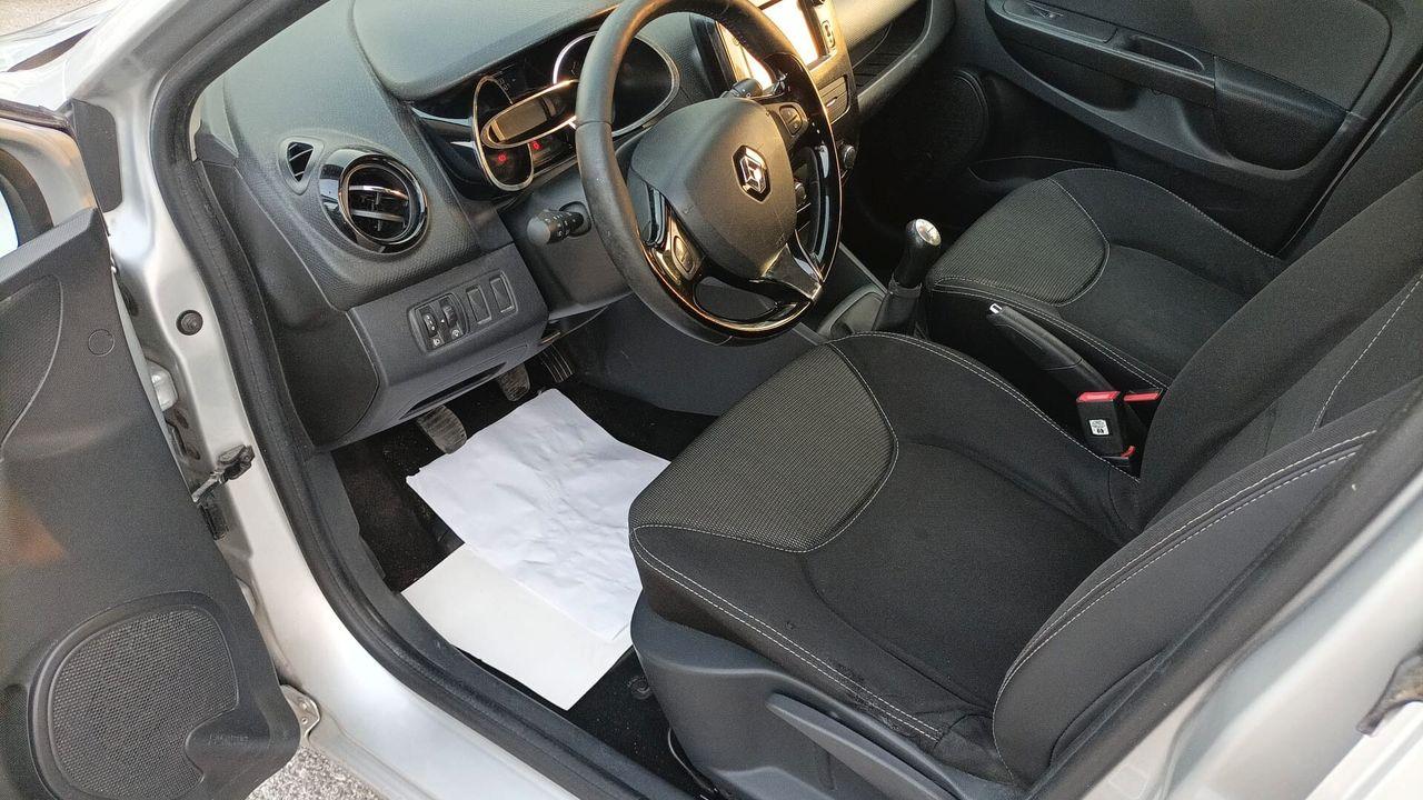 Renault Clio 2014 — photo 8