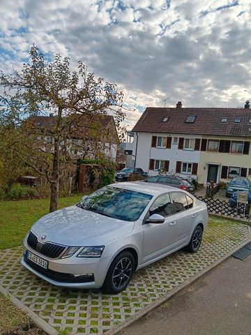 Skoda octavia a7 1.4 tsi Guten Zustand 1 Hand