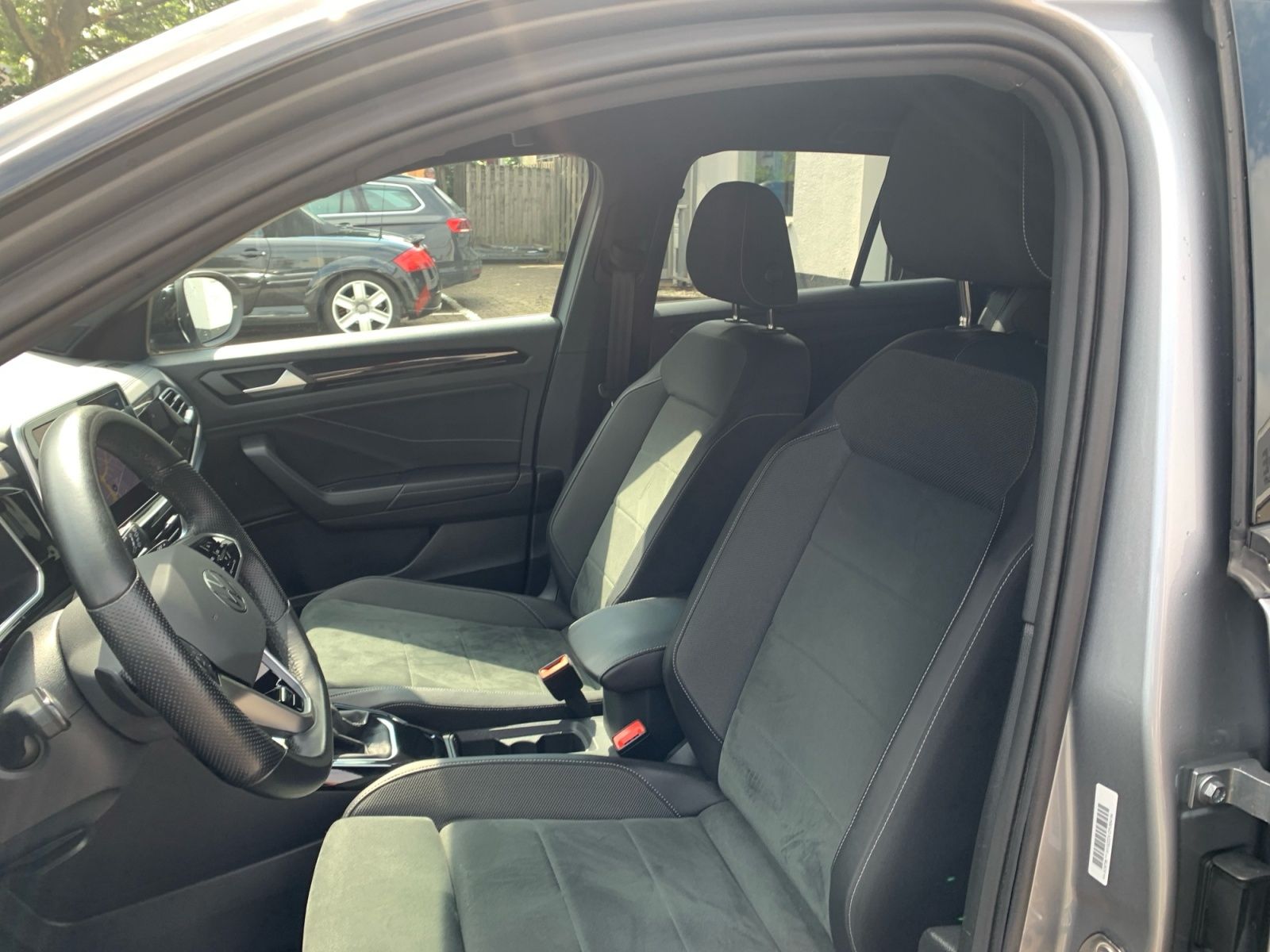 Volkswagen T-Roc - Bild 15