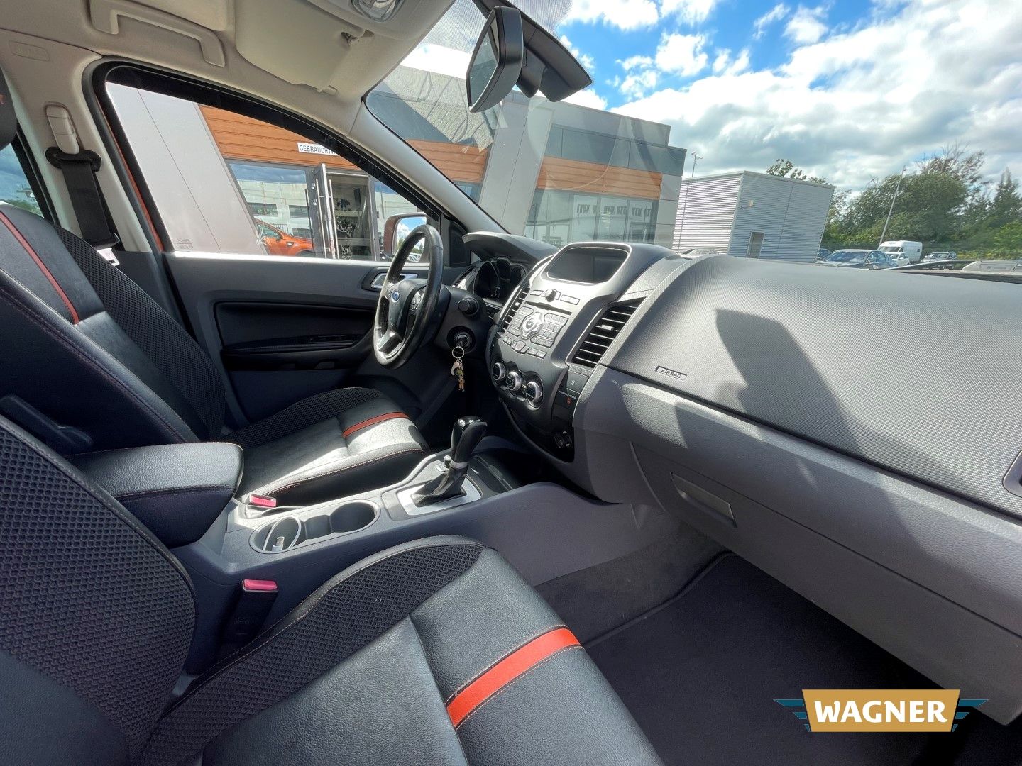 Fahrzeugabbildung Ford Ranger Wildtrak Doppelkabine 4x4 Automatik