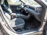 Mercedes-Benz CLA 180 Coupé AMG Line Abstandstemp. LED Pano Na - mit Benzin-Antrieb: Sportwagen
