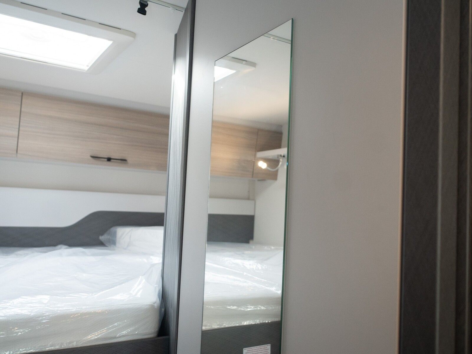 Fahrzeugabbildung Etrusco A-Modell Base 6.9 DB 6-Sitz/Schlaf-Plätze*3500kg