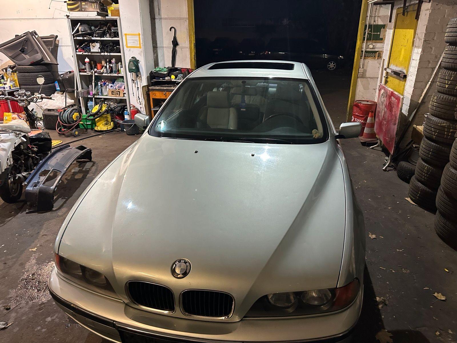 BMW 520