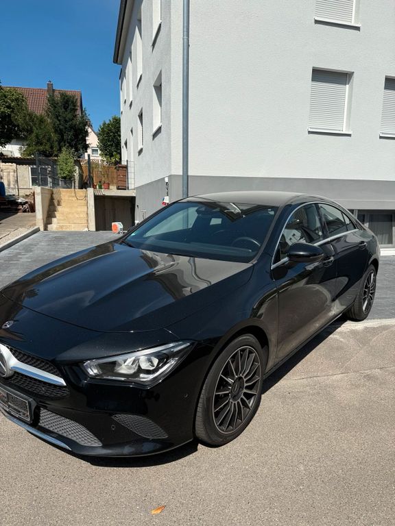 Image of Mercedes-Benz CLA 200