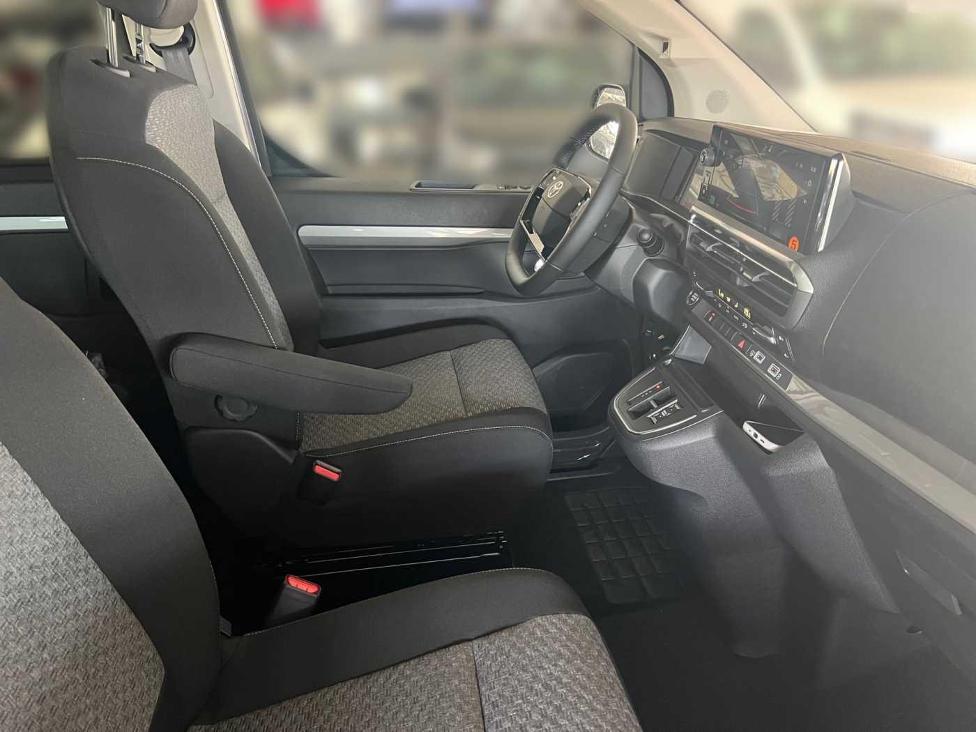 Toyota Proace Verso 2.2 D AT Teamplayer L1 8-Sitzer