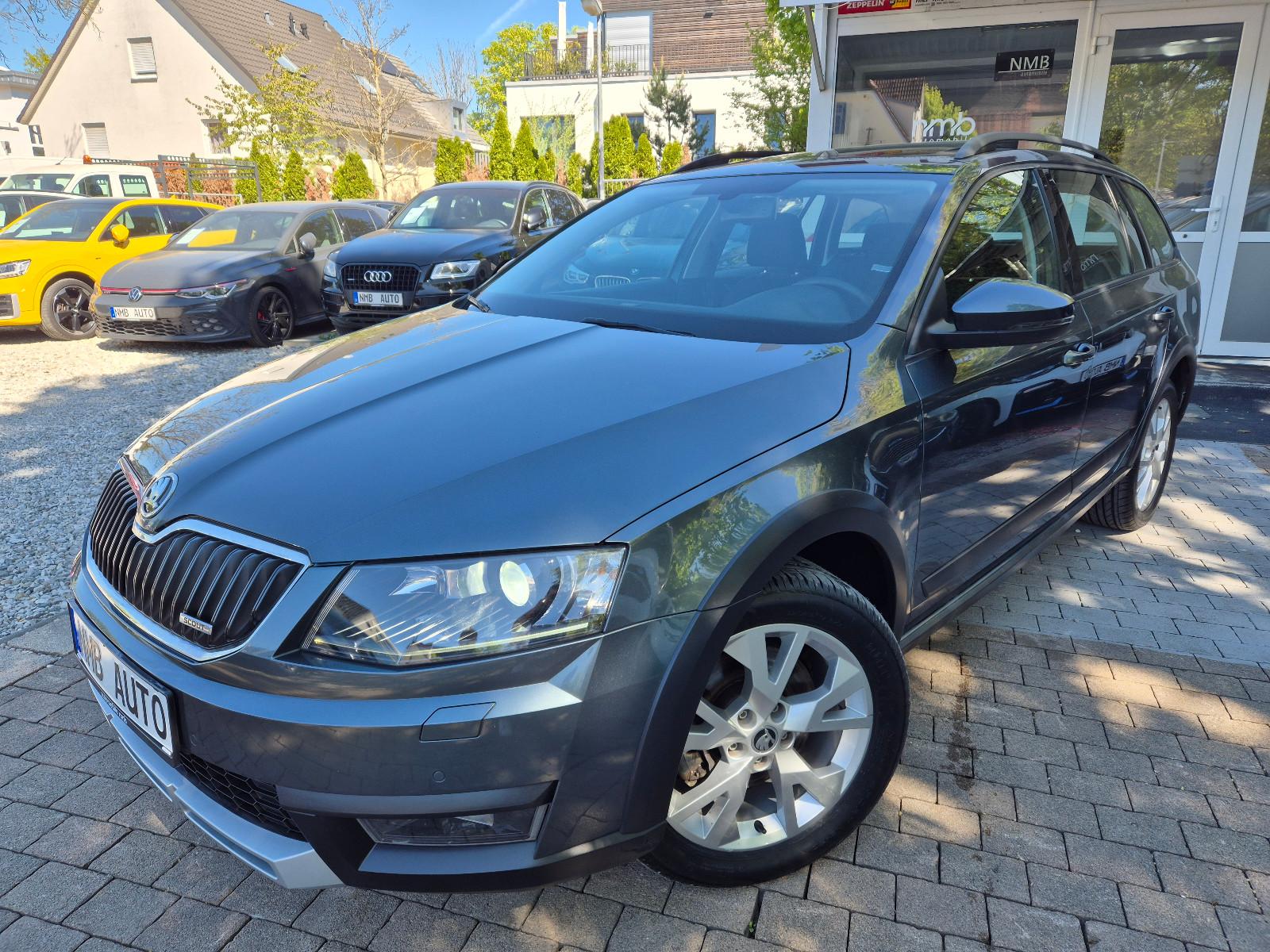 Skoda Octavia Combi Scout 4x4 Pano KAM BiXenon Canton