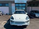 Porsche Cayenne 3.0 Diesel - Porsche Cayenne aus 2012 mit Diesel-Antrieb