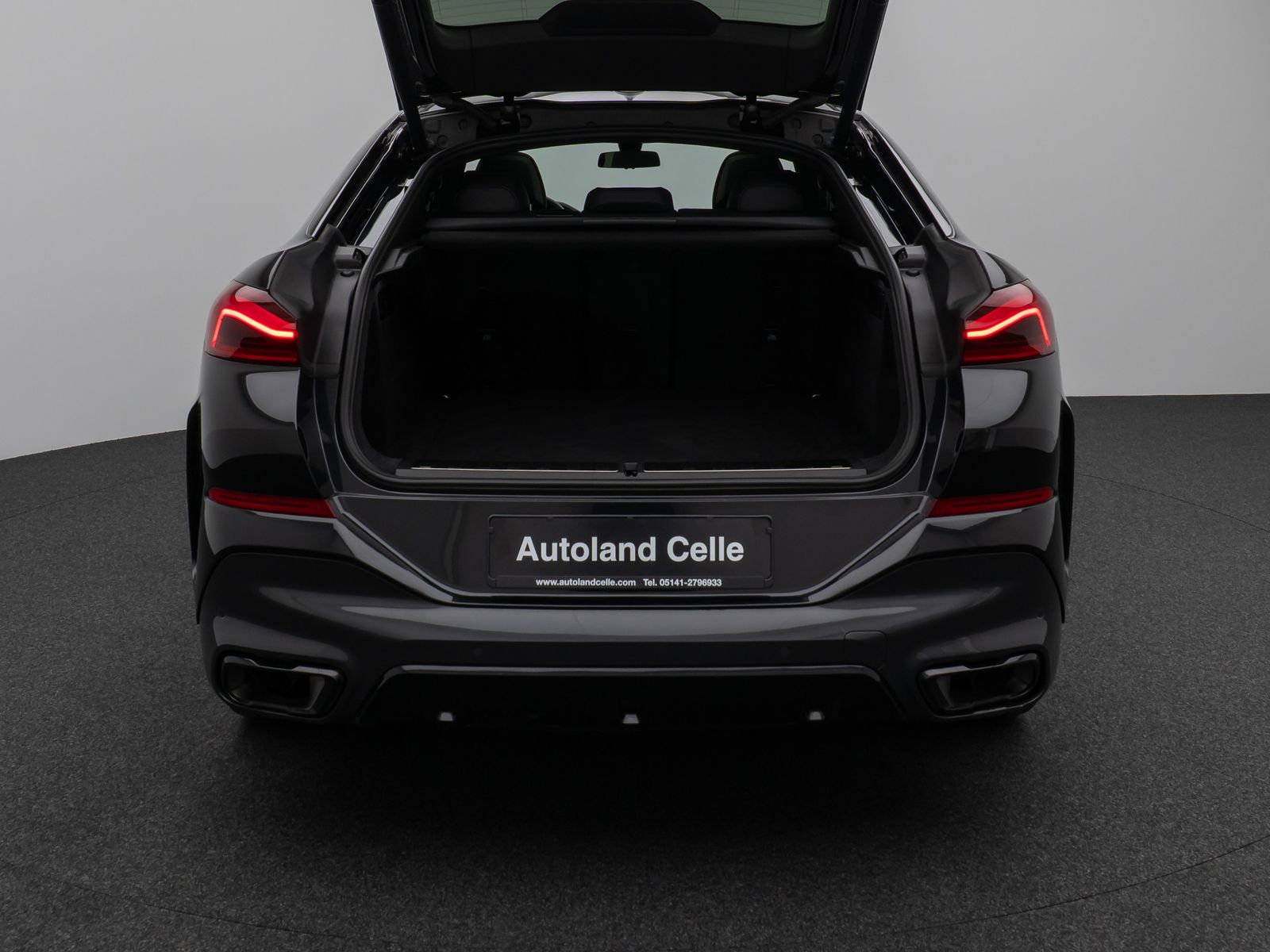 Fahrzeugabbildung BMW X6 xD40d M Sport Panorama 360°Laser HUD DAB H/K