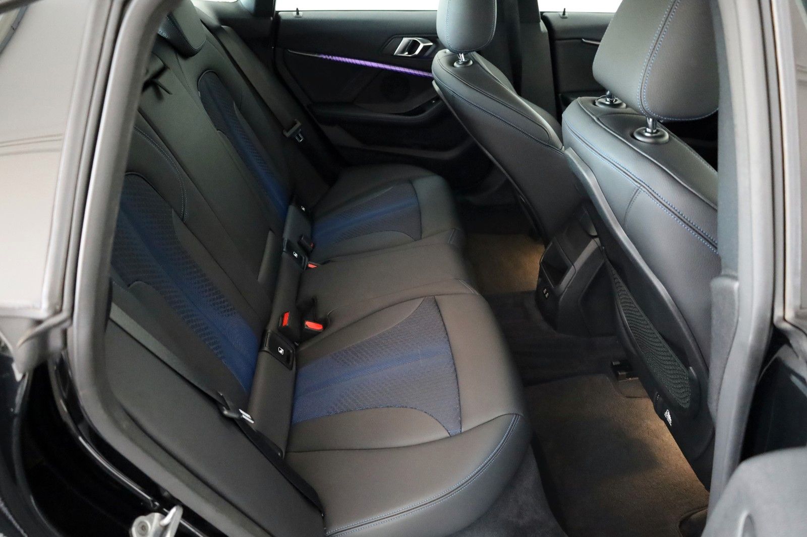 Fahrzeugabbildung BMW Gran Coupe 218i M Sport TLeder,Navi,LED,SH,+WR